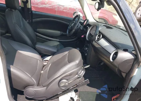 2013 Mini Hardtop Cooper из США, поврежденный, VIN WMWSU3C50DT689867